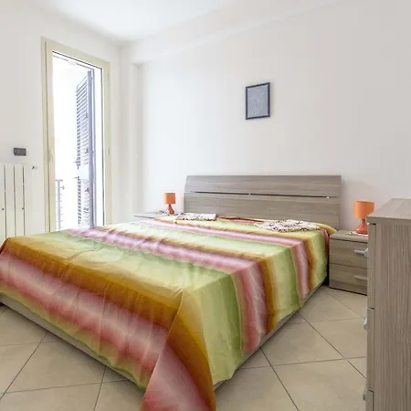 Casetta Orchidea In A Apartment